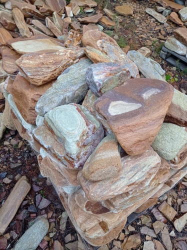 Златолит жёлтый, жёлто-зелёный глыбки и валуны для ланшафтного дизайна купить в Республике Башкортостан