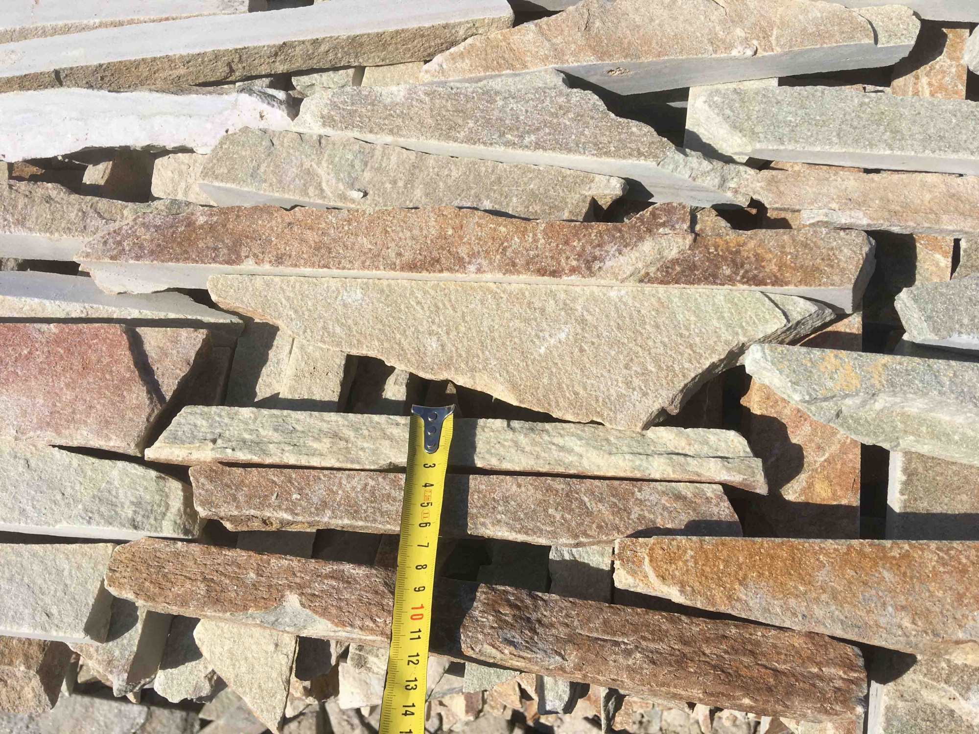 Горбушка златолит золотистый для облицовки купить в Республике Башкортостан