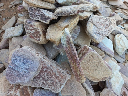 Златолит жёлтый, жёлто-зелёный глыбки и валуны для ланшафтного дизайна купить в Республике Башкортостан