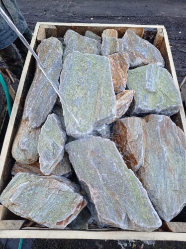 Златолит жёлтый, жёлто-зелёный глыбки и валуны для ланшафтного дизайна купить в Республике Башкортостан