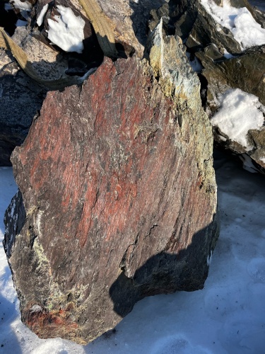 Ландшафтные глыбы красно-фиолетовые 200-1000 килограмм купить в Республике Башкортостан