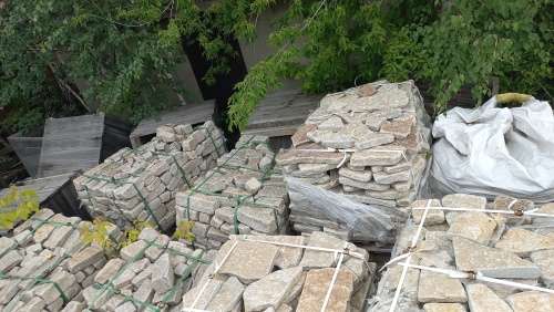 Гранитный плитняк галтованный для мощения купить в Республике Башкортостан