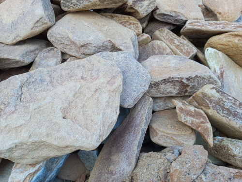 Златолит жёлтый, жёлто-зелёный глыбки и валуны для ланшафтного дизайна купить в Республике Башкортостан