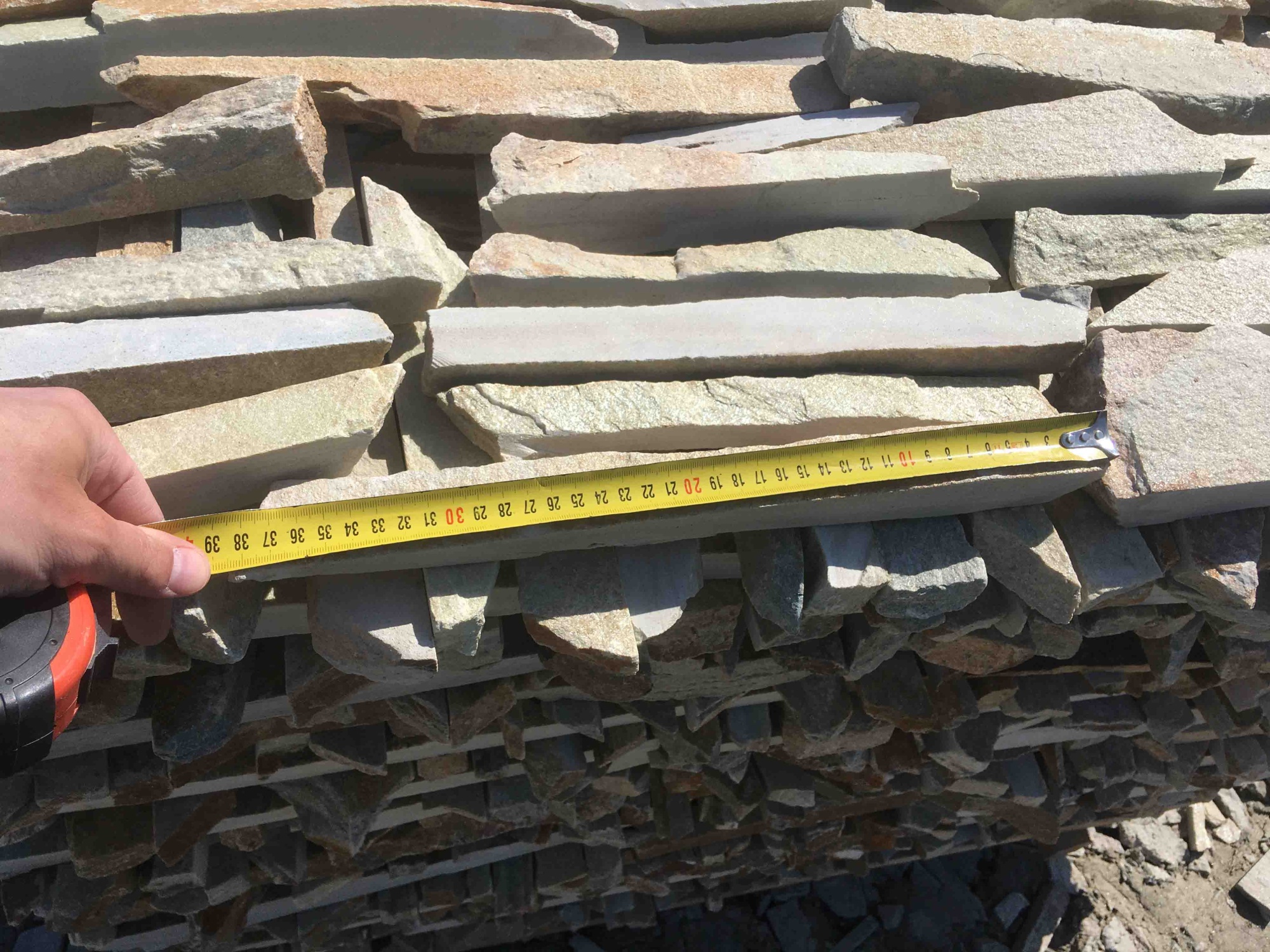 Горбушка златолит золотистый для облицовки купить в Республике Башкортостан